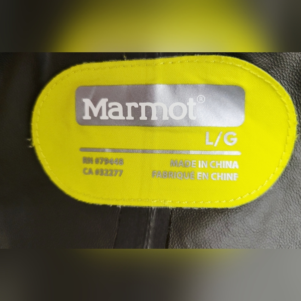 Marmot Men's Black and Yellow GORE-TEX Jacket w/Side Vents | Size Large - Picture 4 of 9